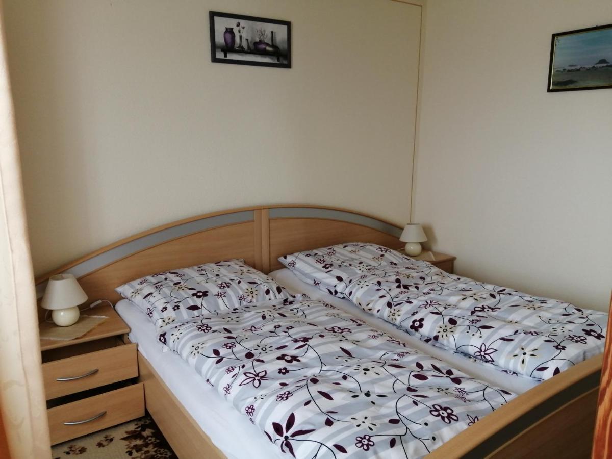 Ferienhaus May Зебниц Екстериор снимка