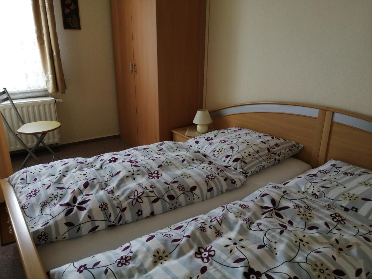 Ferienhaus May Зебниц Екстериор снимка